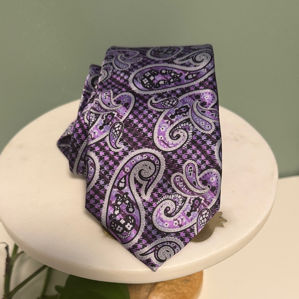 Zanetti Silk NWOT Purple Paisley Men's Tie